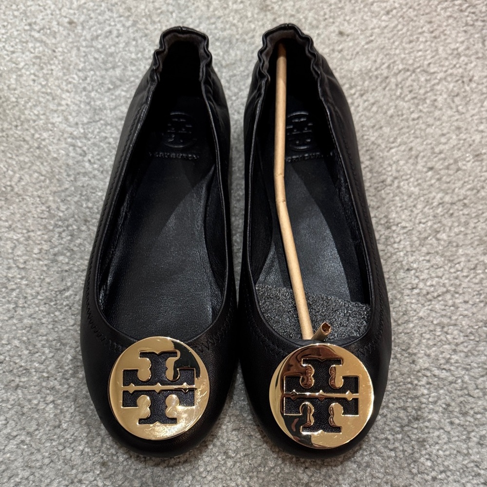 Tory Burch Black Leather Ballet Flats with Gold Logo Medallion